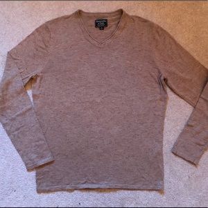 Abercrombie and Fitch Men’s V Neck Sweater
